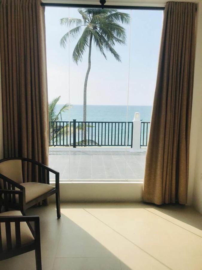 White Sand Villa - Beach Front Hikkaduwa Exterior foto