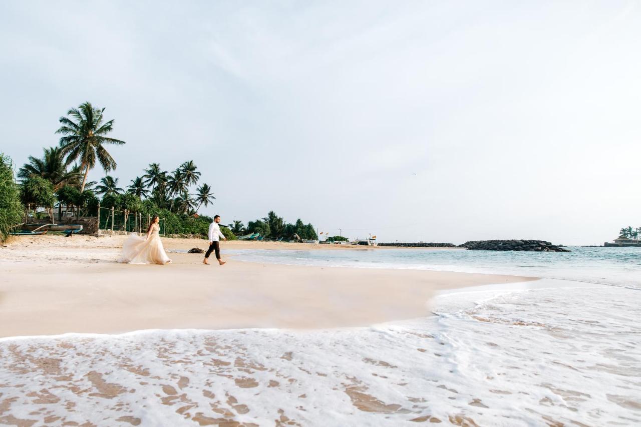 White Sand Villa - Beach Front Hikkaduwa Exterior foto