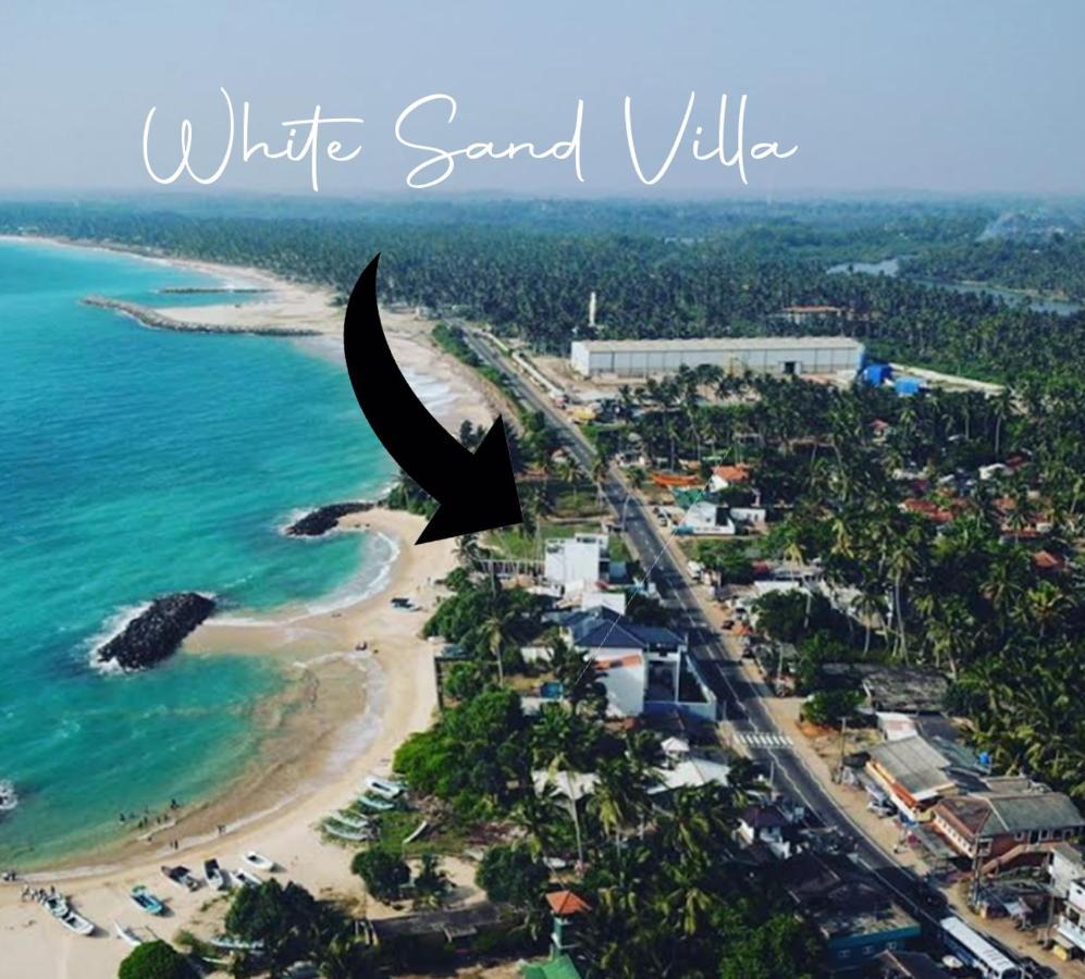 White Sand Villa - Beach Front Hikkaduwa Exterior foto